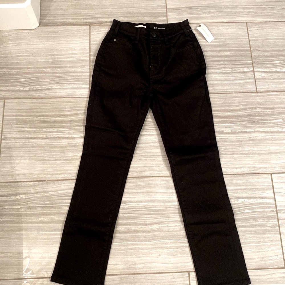 Women’s black jeans from Pilcro